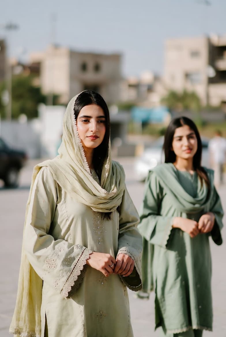 Escorts in Bahadurabad Karachi